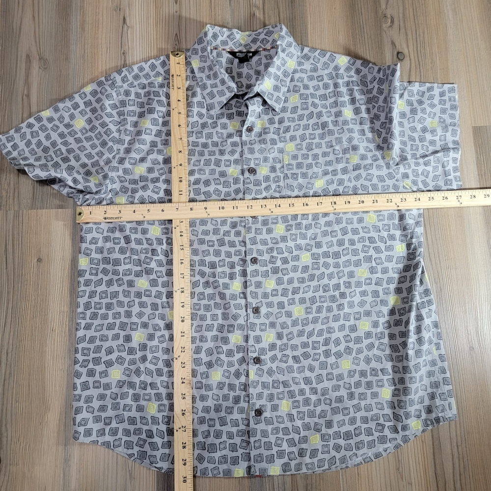 Sherpa Adventure Men's Size XL Doori Print SS Shirt - Grey NWOT - Picture 3 of 6